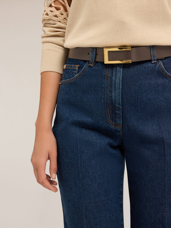 Belt with rectangular buckle