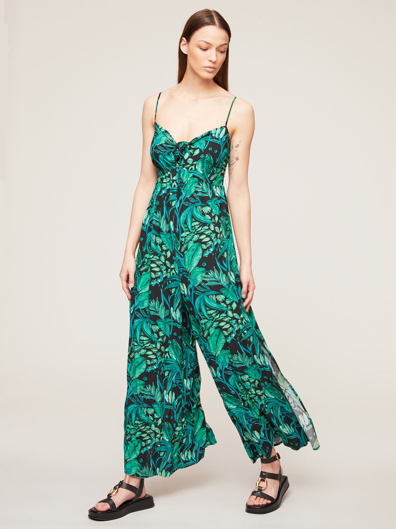 Long jumpsuit with jungle print bow image number 0