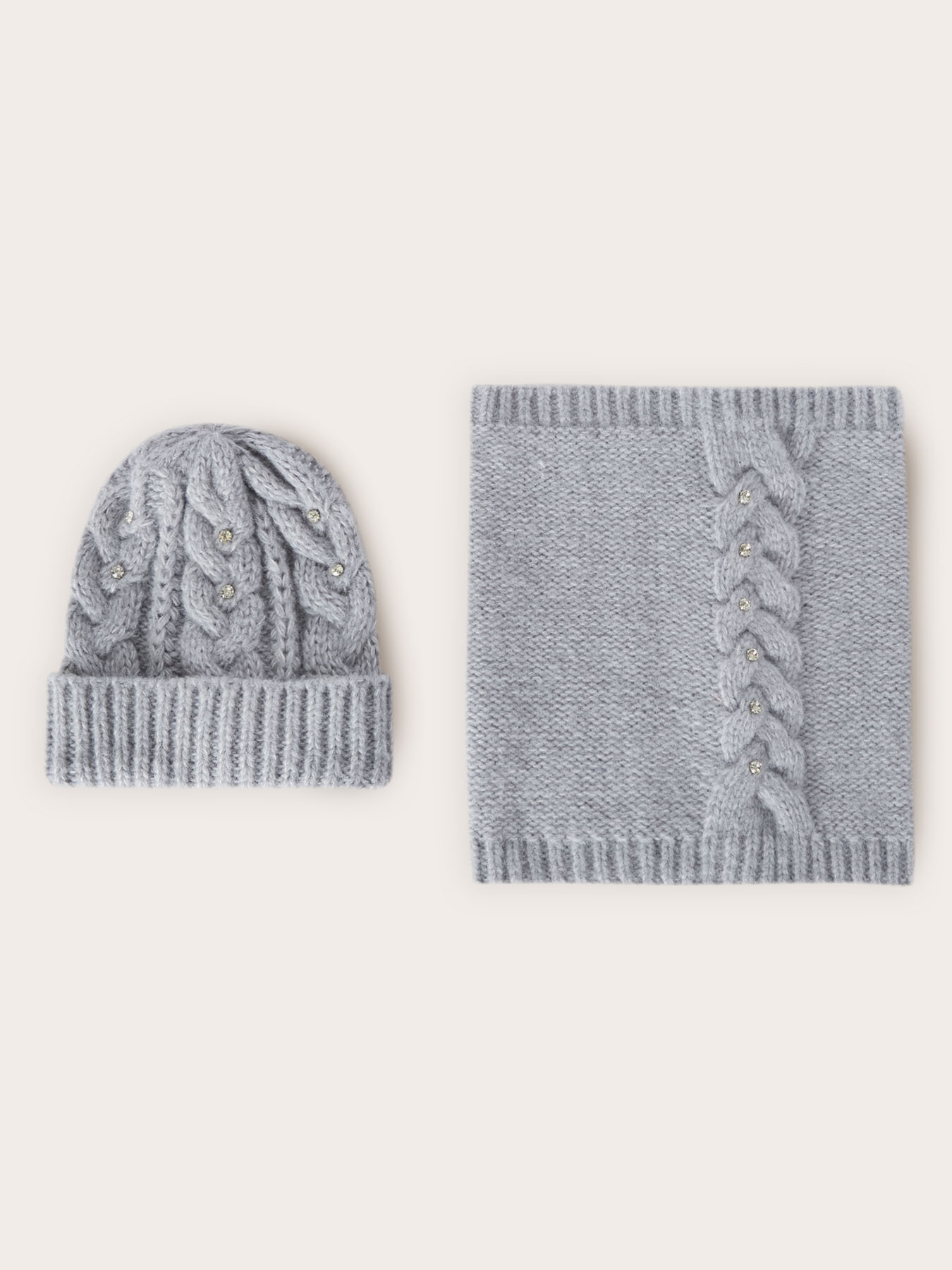 Scarf and hat set with crystal stones image number 1