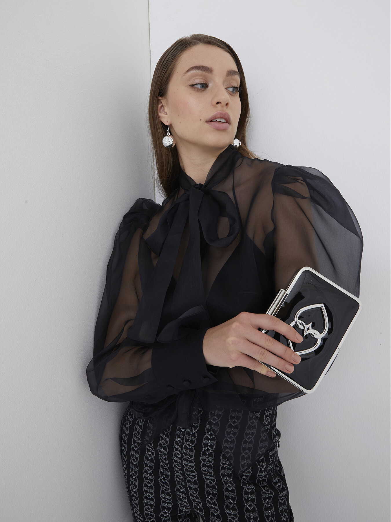 Clutch de charol Smart Couture image number 4