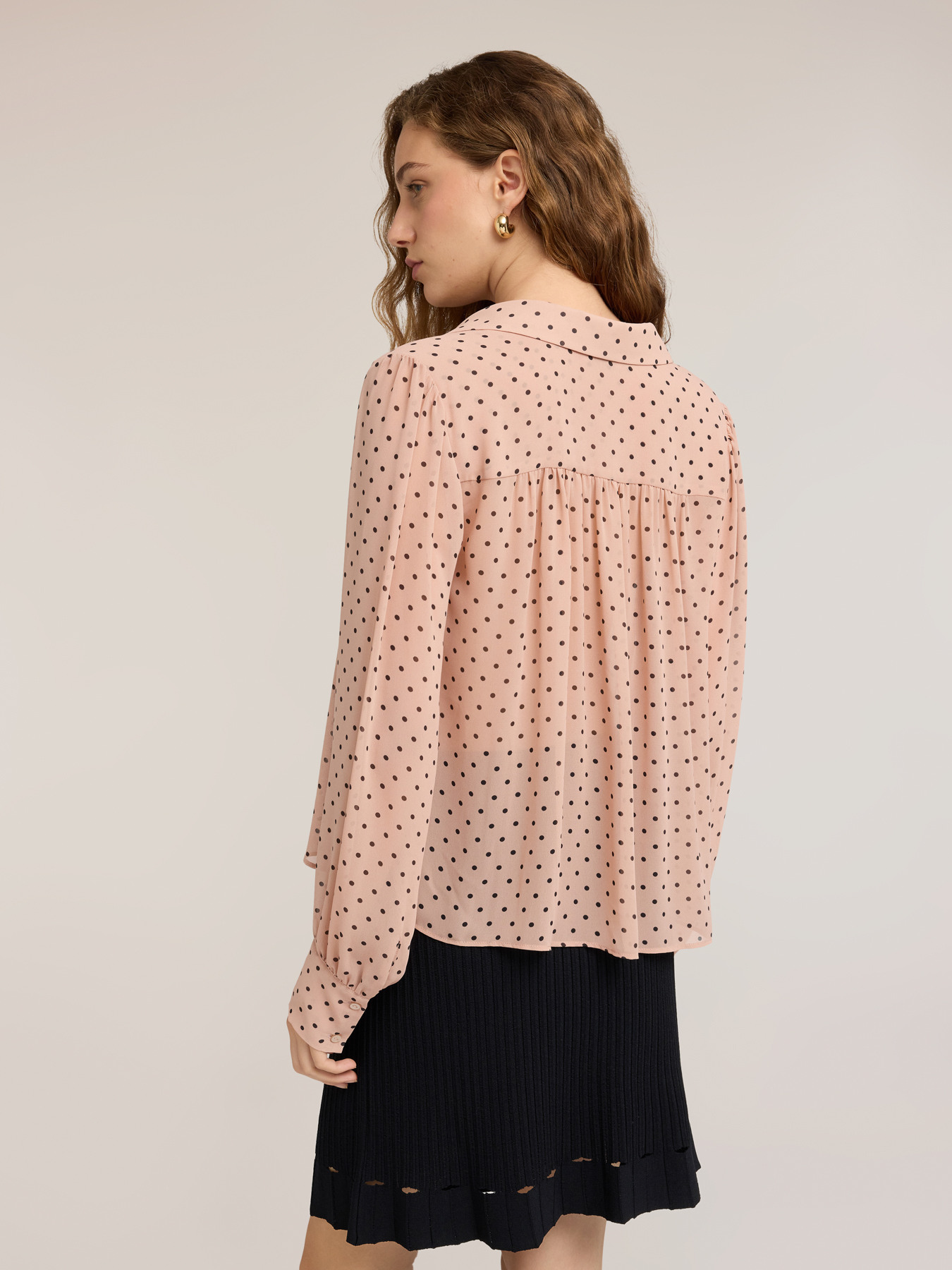 Bluse aus Georgette mit Polka Dots und Plissee image number 1