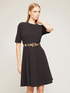 Kurzes Kleid mit G&uuml;rtel image number 0