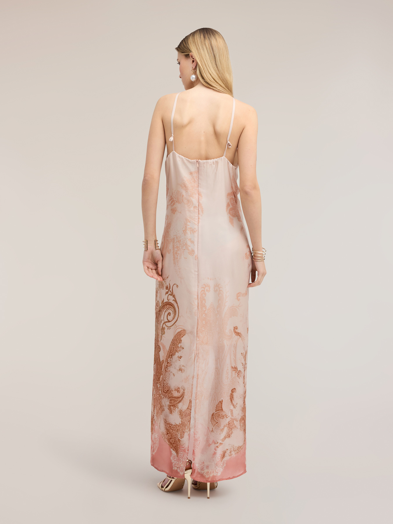 Long satin dress with stole image number 2