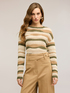 Kurzer gestreifter Strickpullover mit Lochmuster image number 2