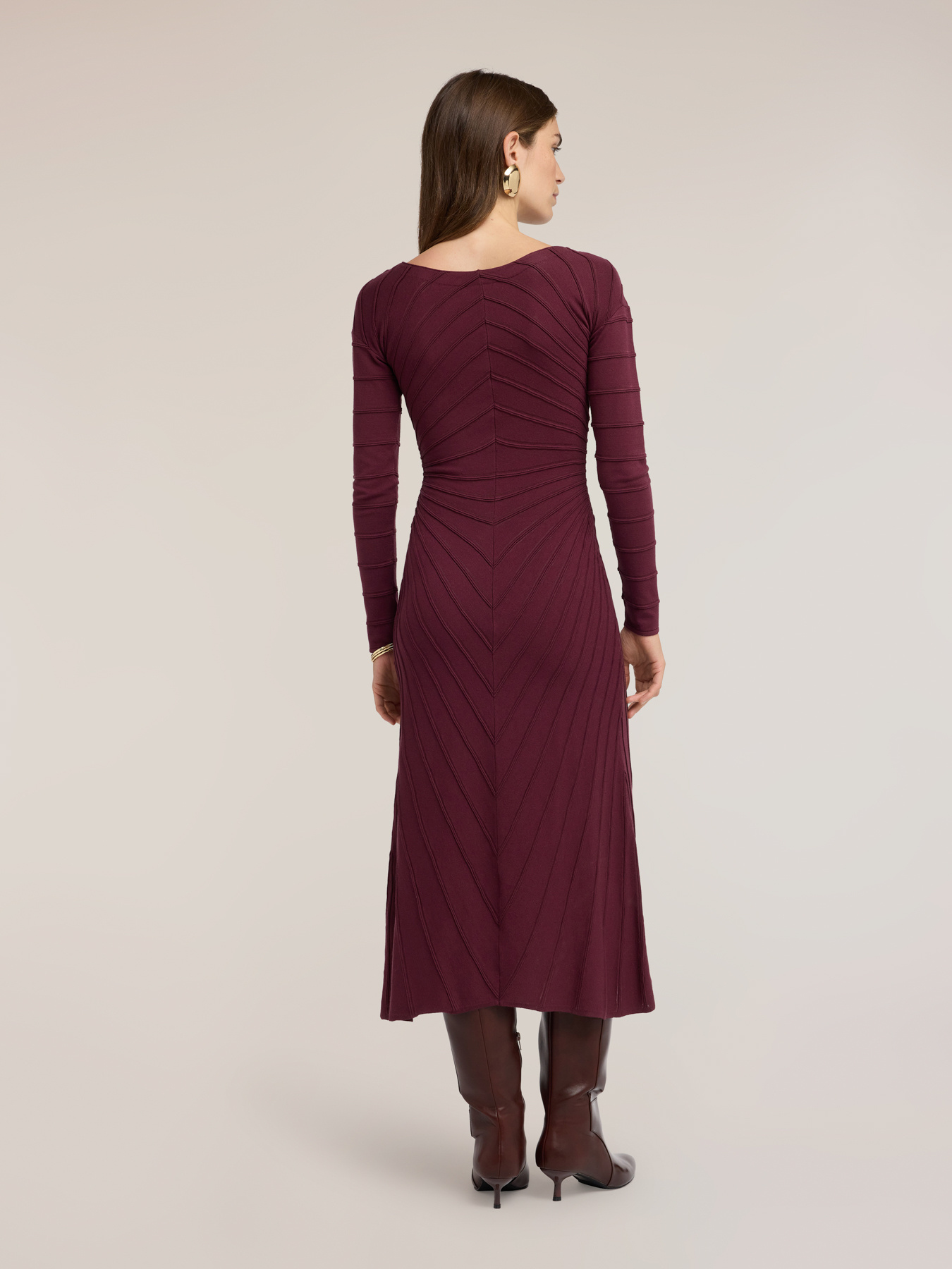 Fine knit sheath dress with raised texture image number 1