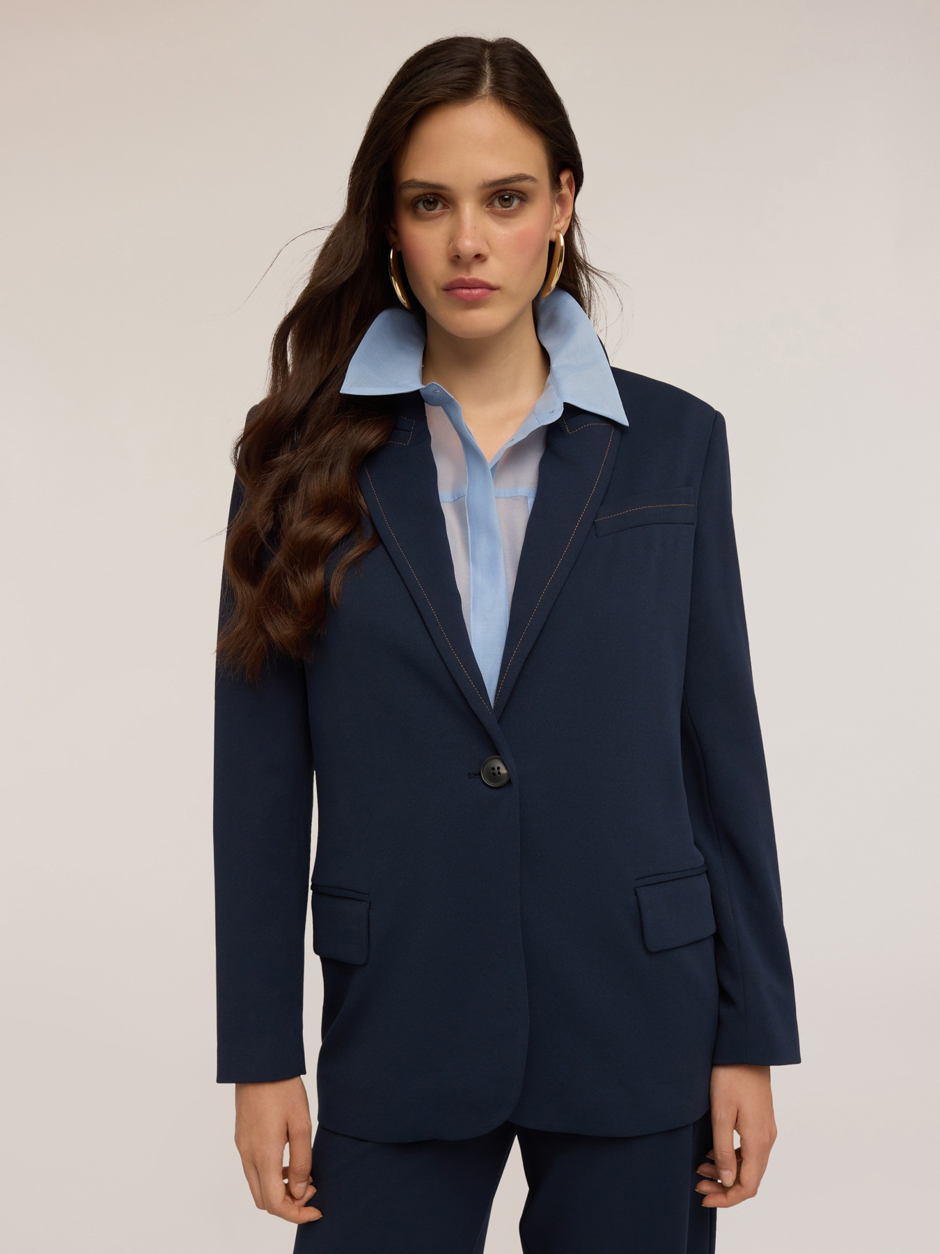 Einreihige Jacke mit Kontrastn&auml;hten image number 3