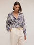 Bluse aus Satin mit Print und Drapierung image number 0