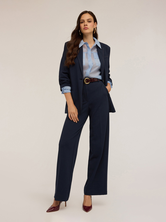 Pants with topstitching