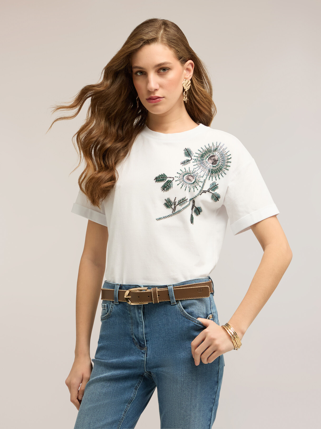 T-shirt en jersey avec applications florales image number 3