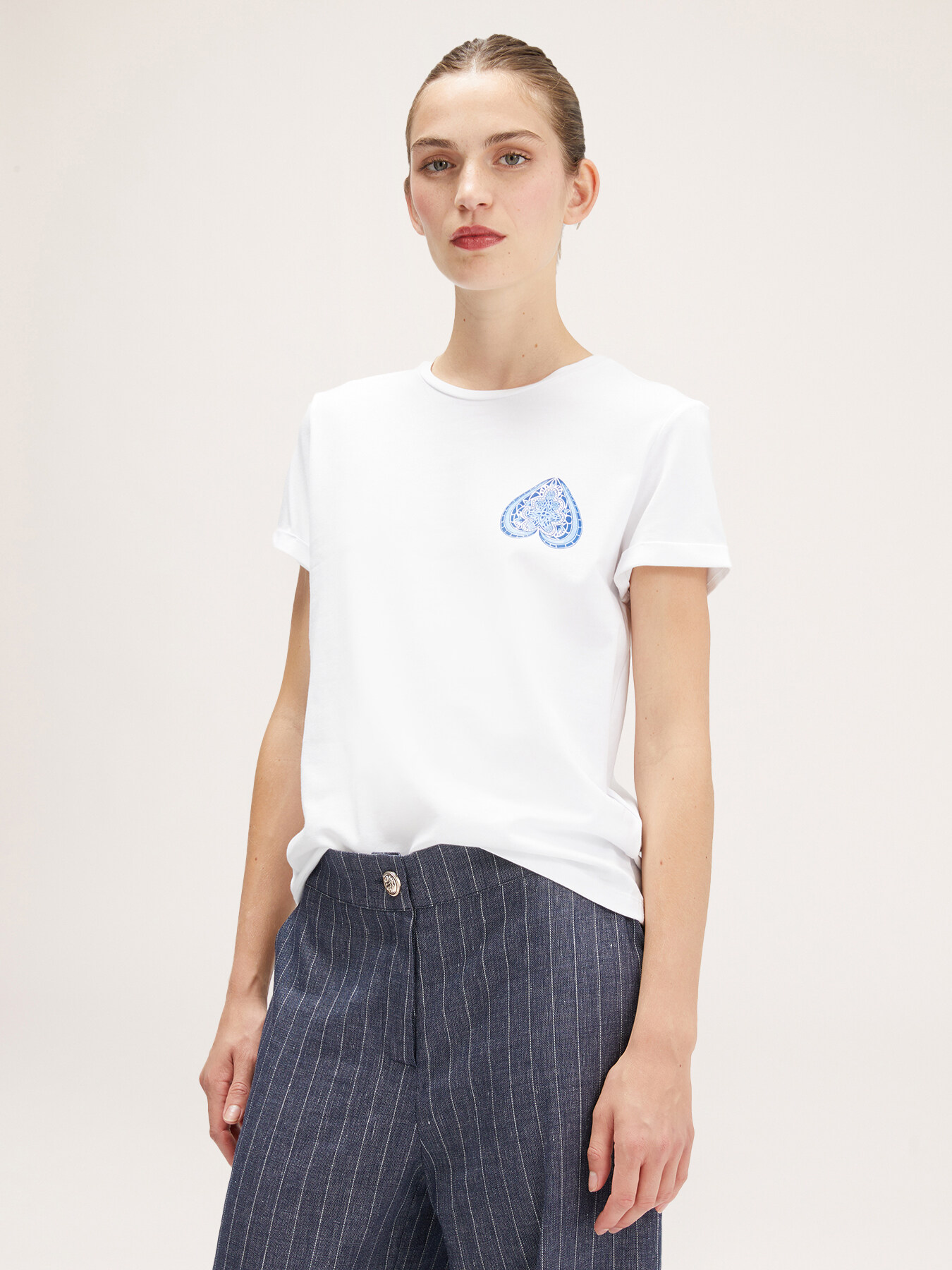 T-shirt with "Cometa Formazione per Motivi" writing image number 0