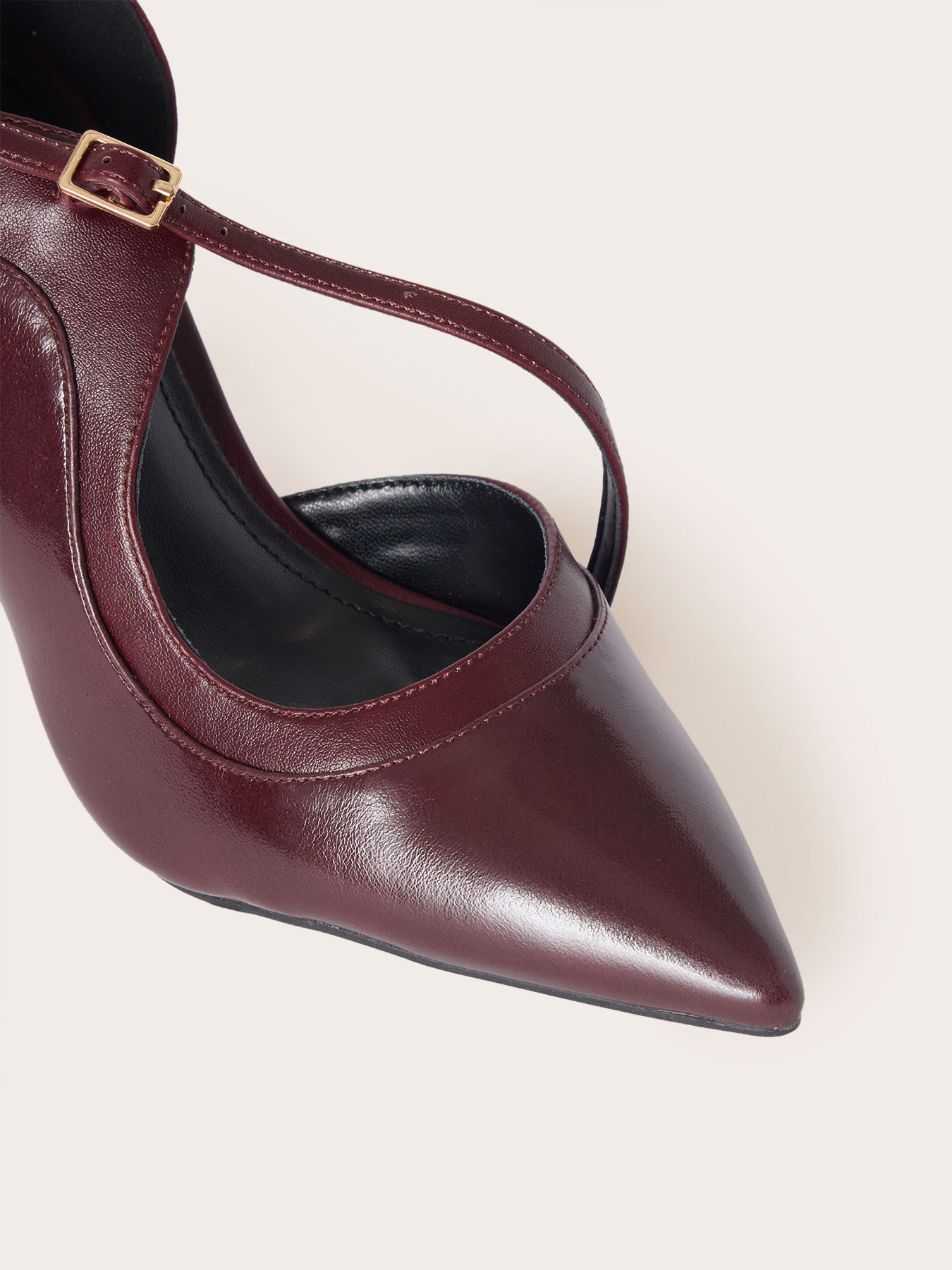 Pointed-toe pumps with asymmetric strap image number 3