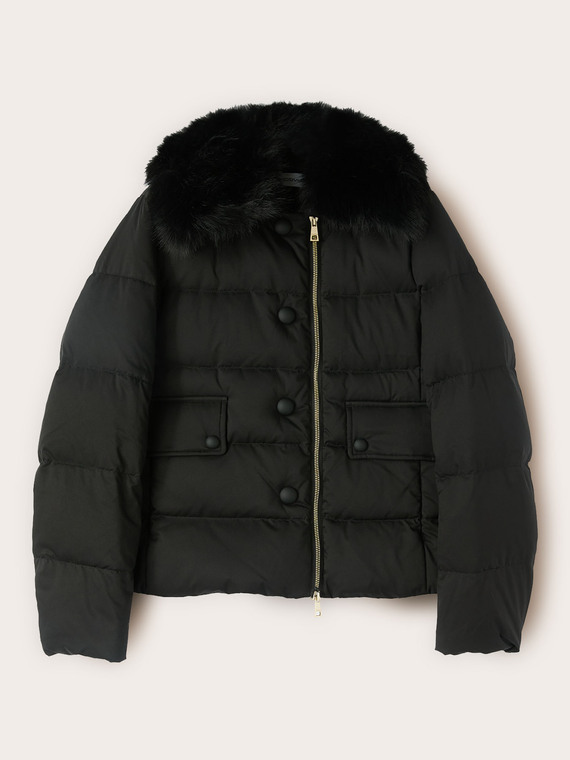 Heavy short down jacket with high collar