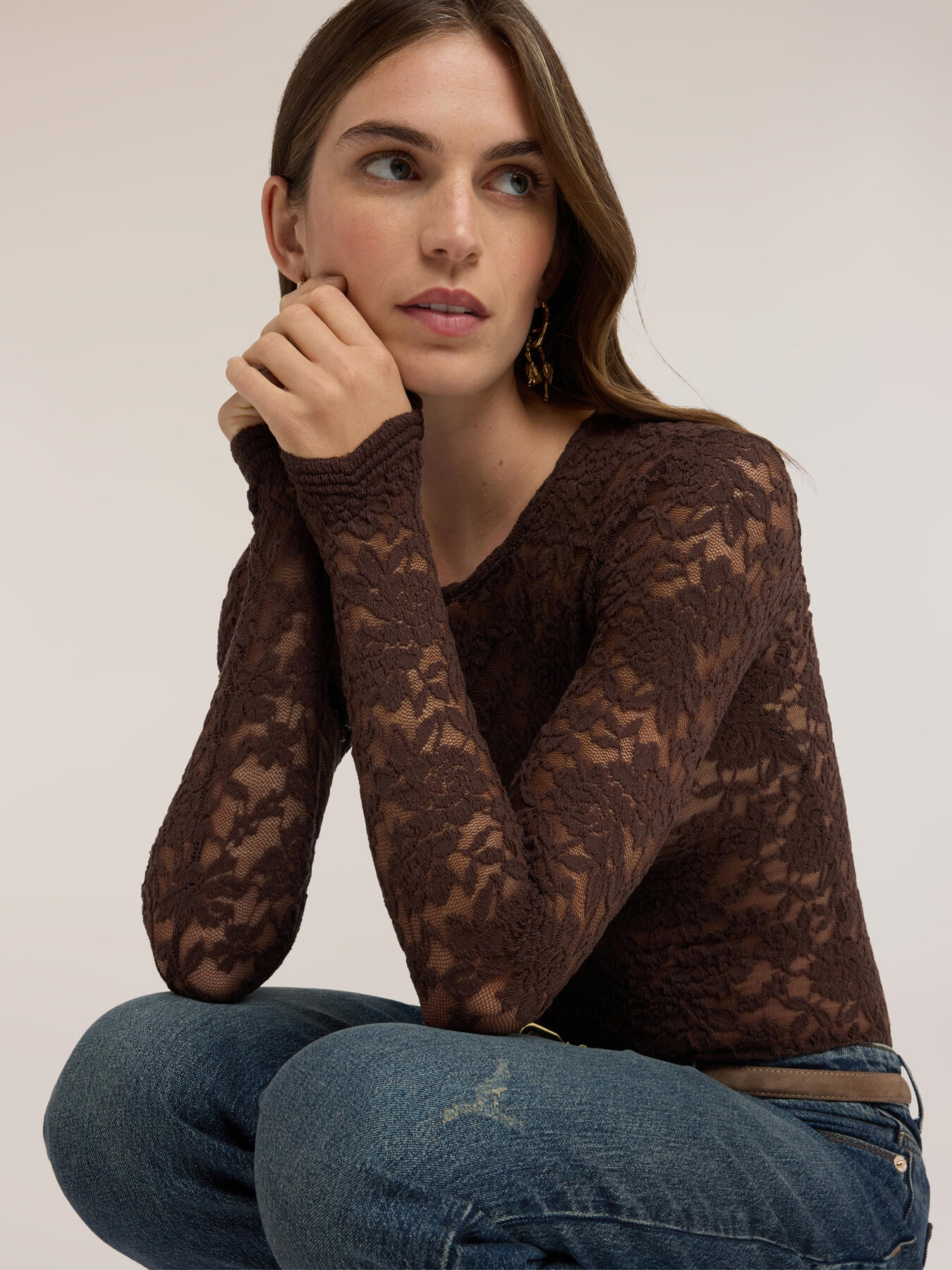 T-shirt in pizzo floreale con orlo smerlato image number 3