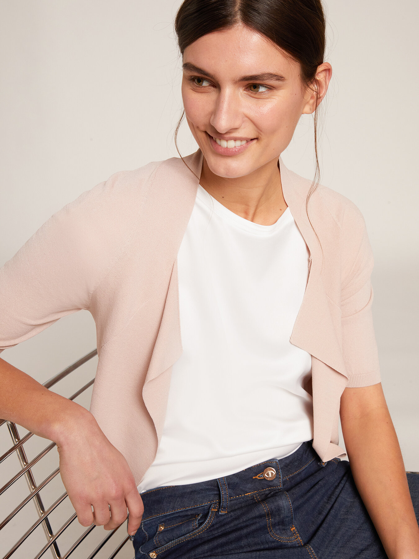 Strickbolero aus Viskosegemisch image number 2