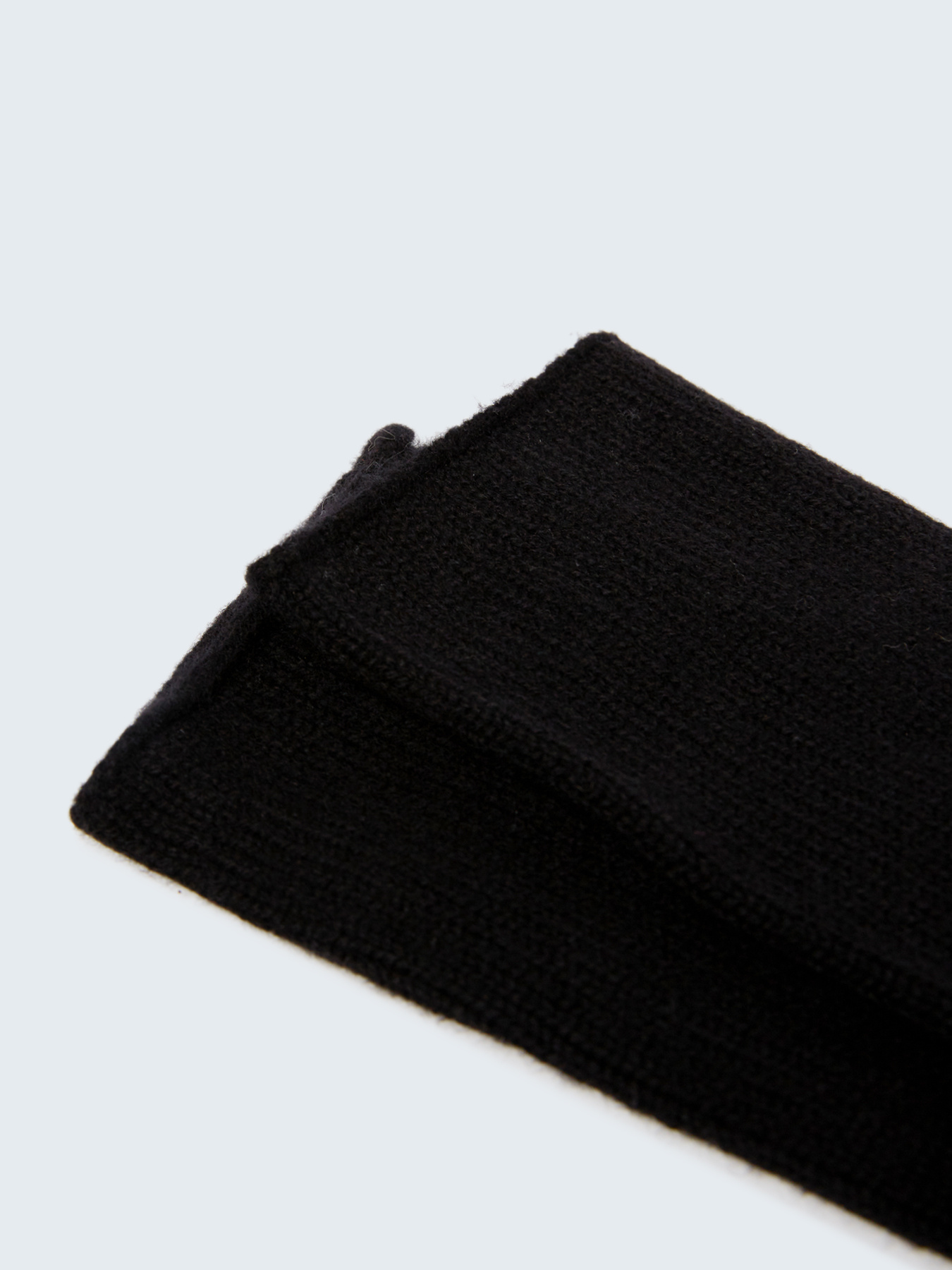 Cashmere blend knit arm warmers image number 1