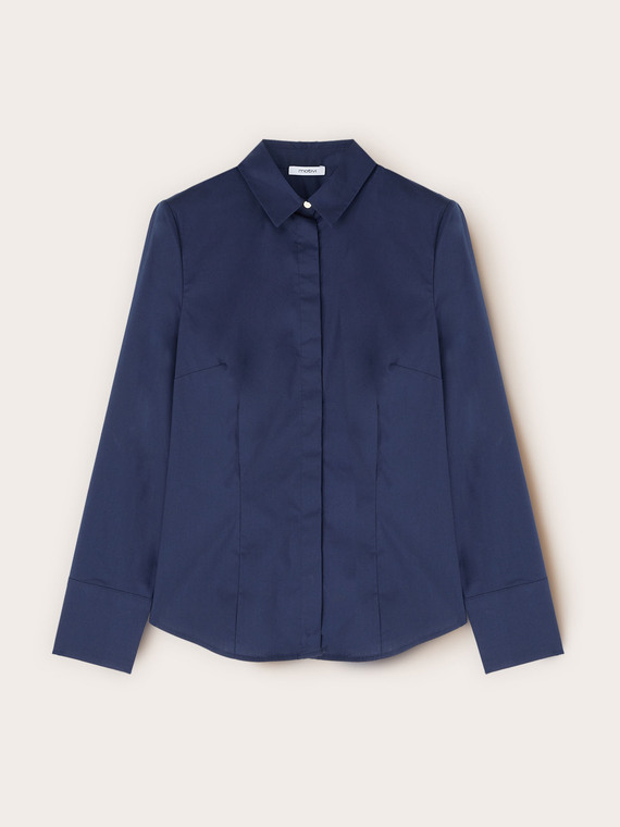 Poplin shirt with hidden buttons