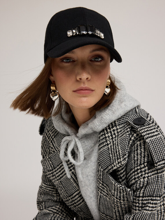 Cap with stone embroidery