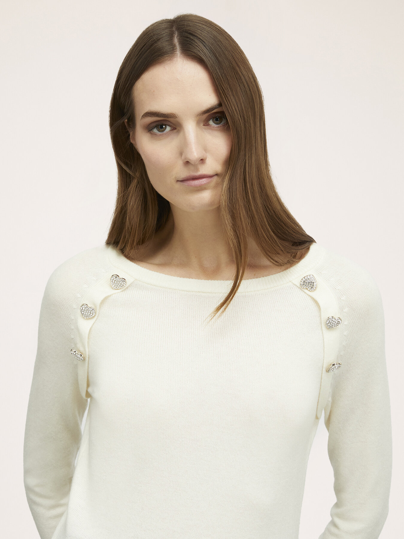 Pull-over avec boutons bijoux image number 3