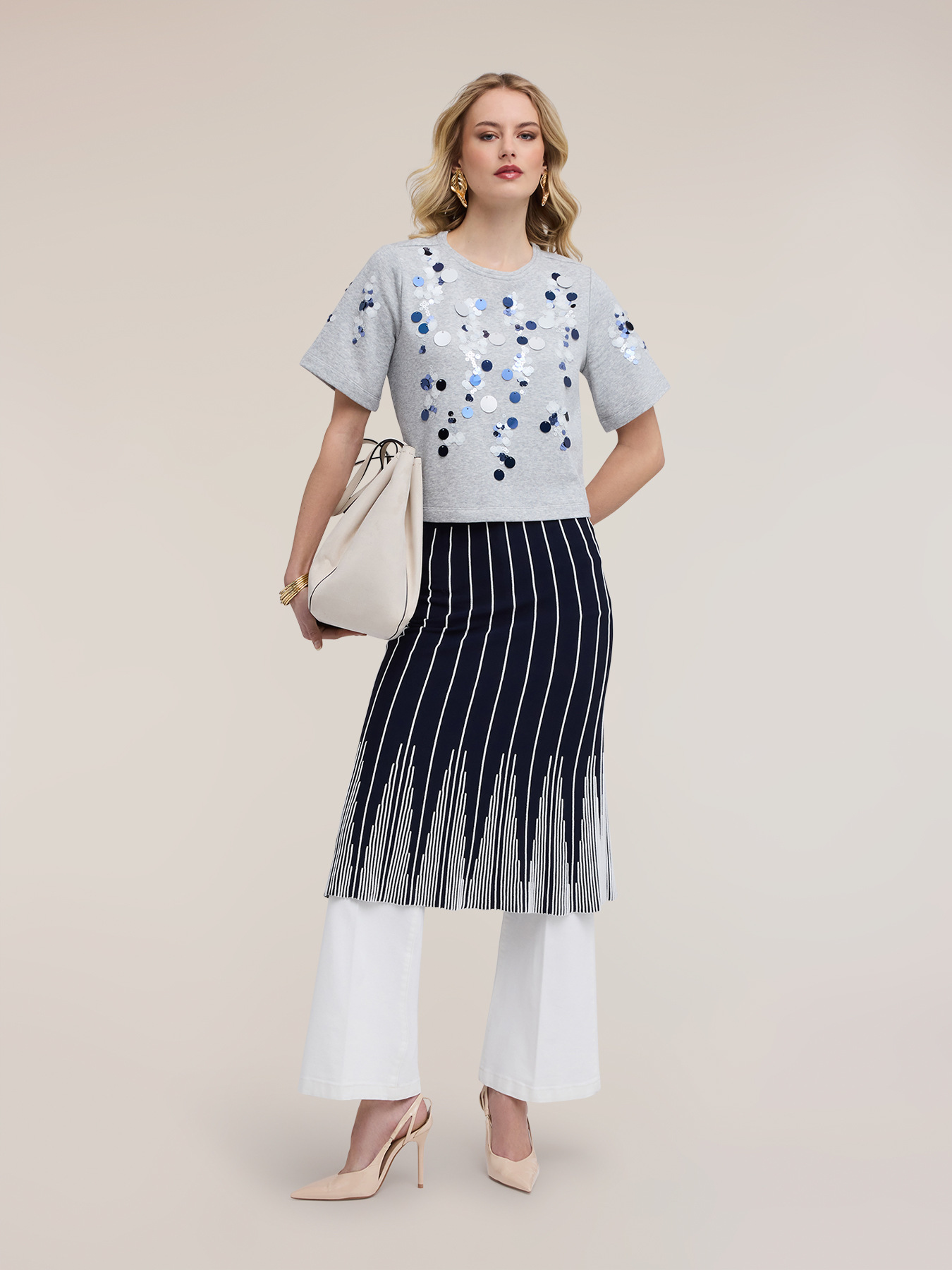 Felpa corta in jersey con maxi paillettes image number 3