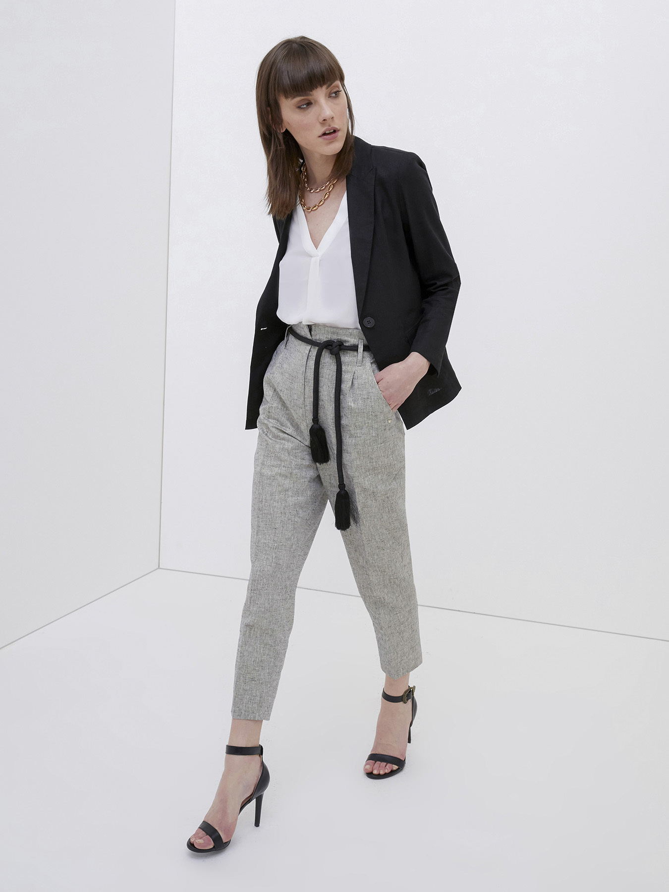 Pantalones de cintura alta con cintur&oacute;n de cuerda image number 0