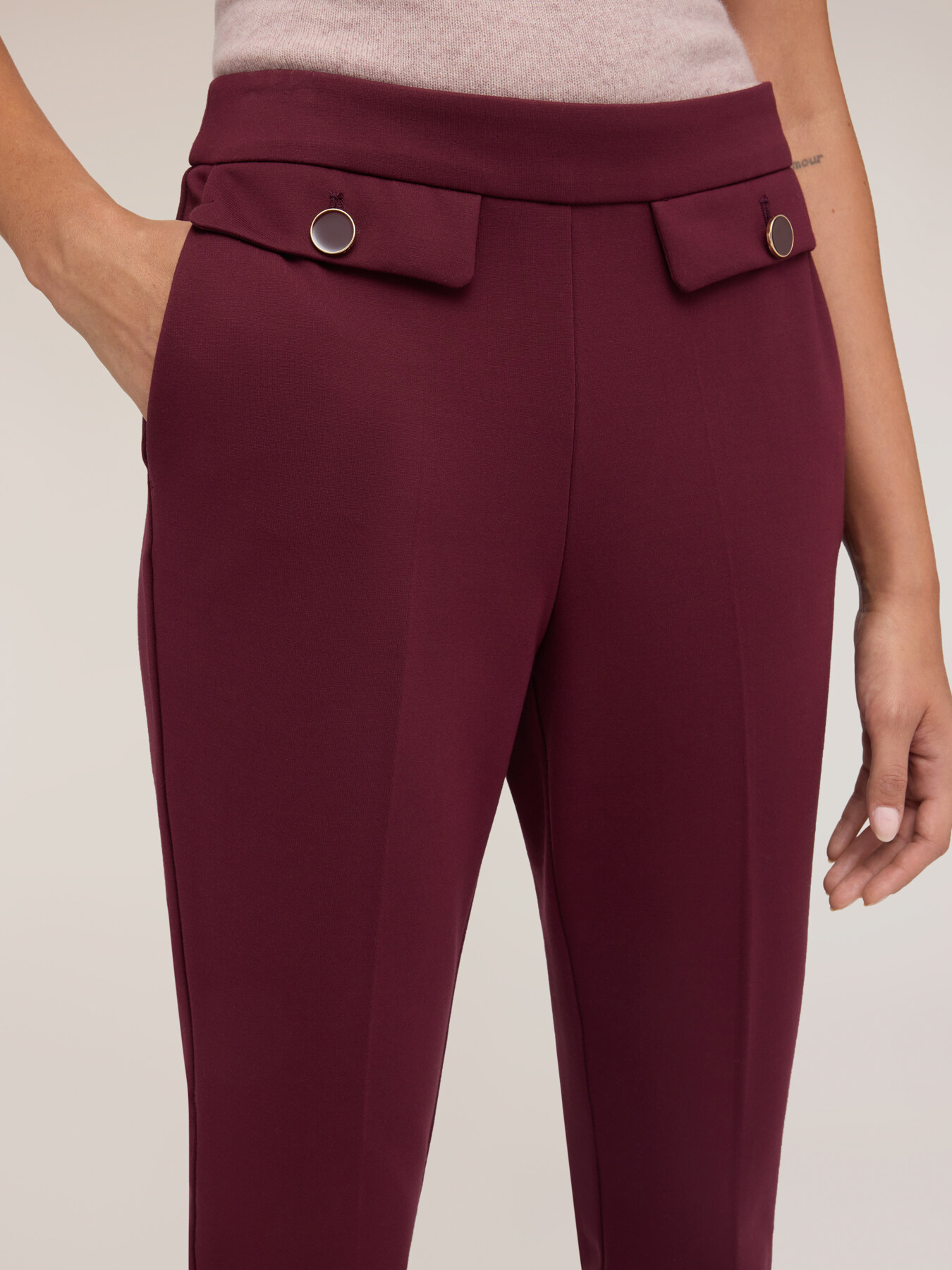 Regular fit trousers in milano stitch image number 3