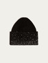 Knitted beanie with studs image number 0
