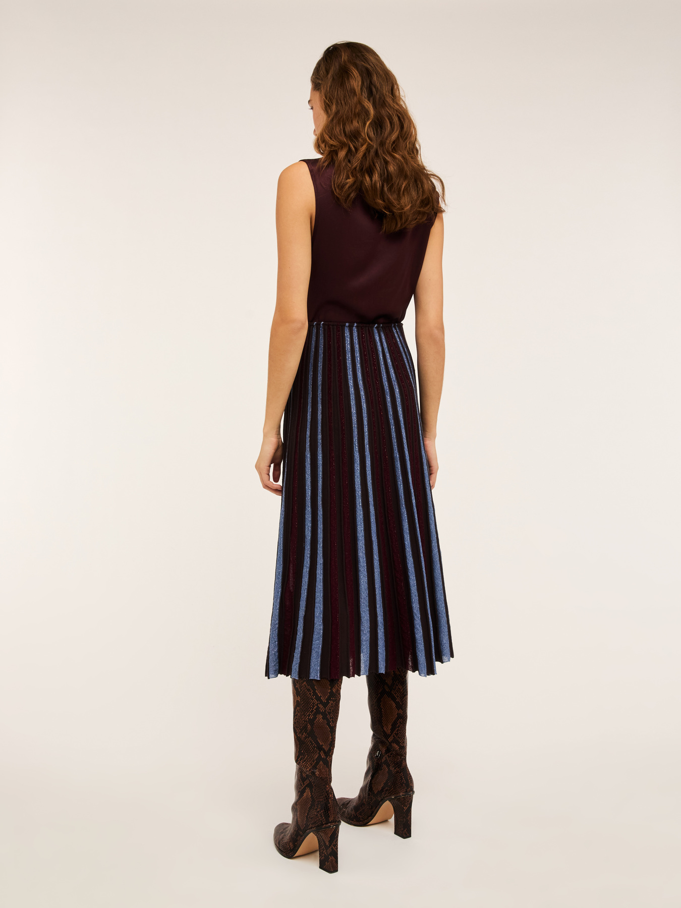 Gonna a righe in maglia lurex pliss&eacute; image number 1