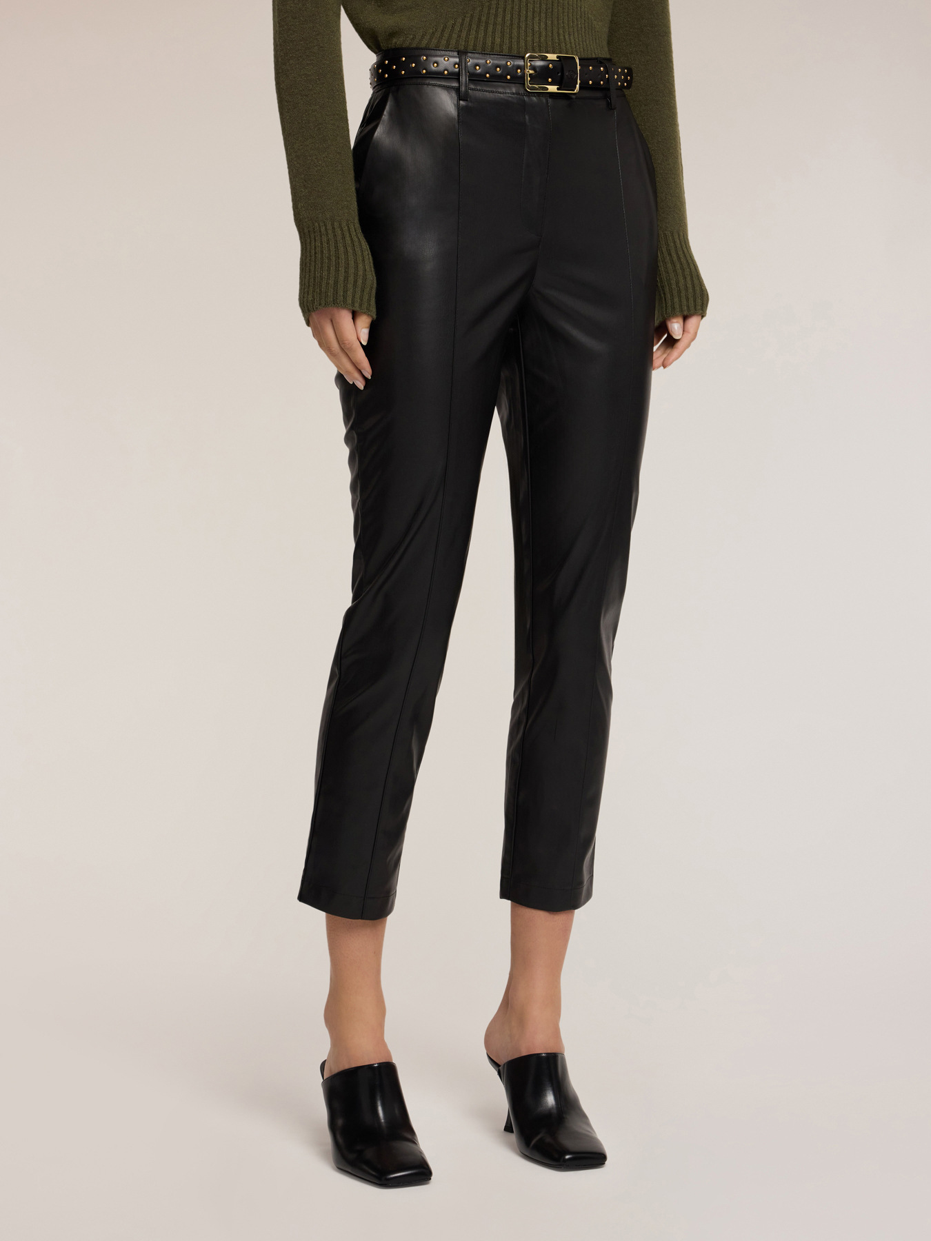 Pantaloni slim fit din țesătură laminată image number 2
