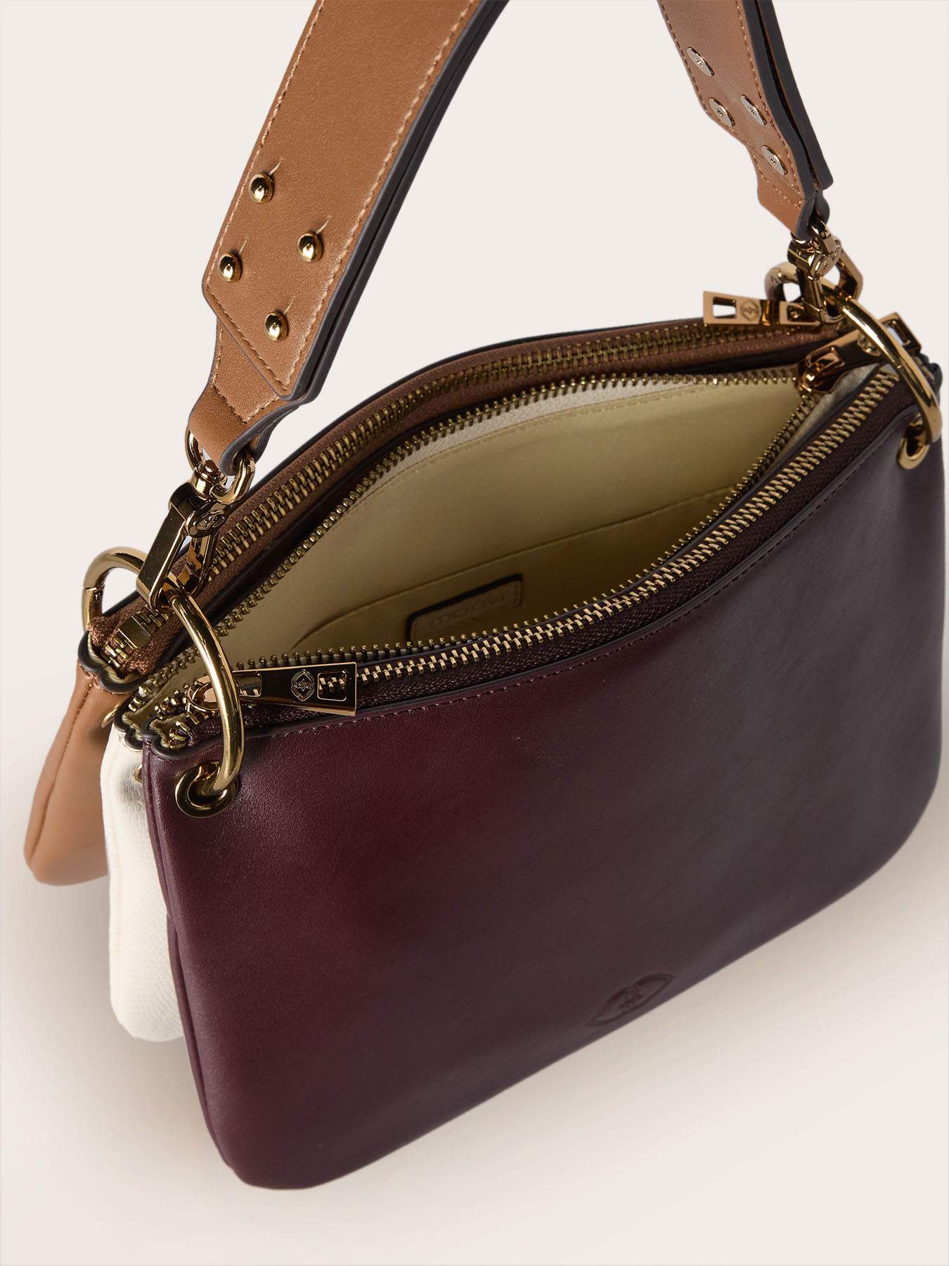 Twins bag in coated fabric image number 4
