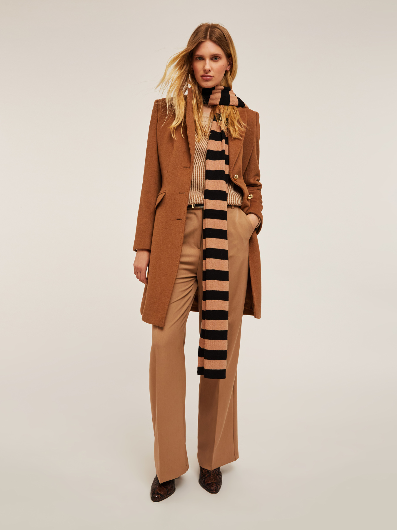 Sciarpa a righe image number 0