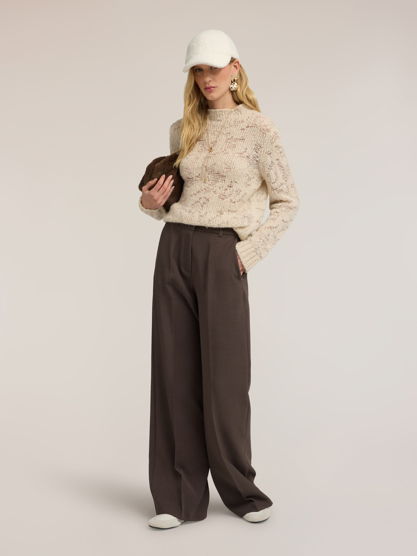 High-waisted palazzo pants with pleat image number 0