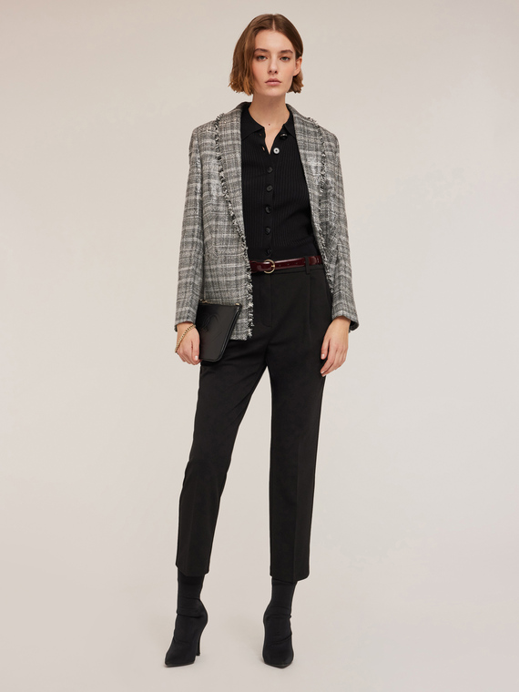 Regular fit trousers in crepe fabric