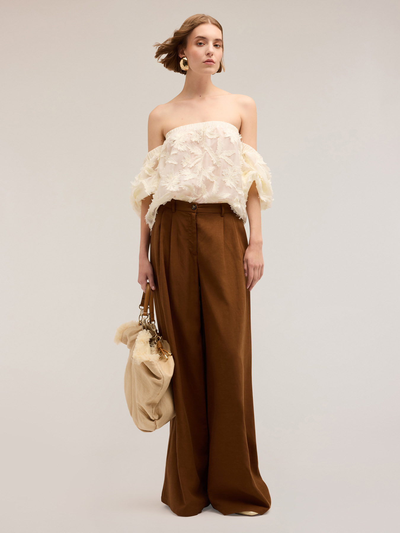 Blusa off-shoulders in pizzo lavorato image number 0