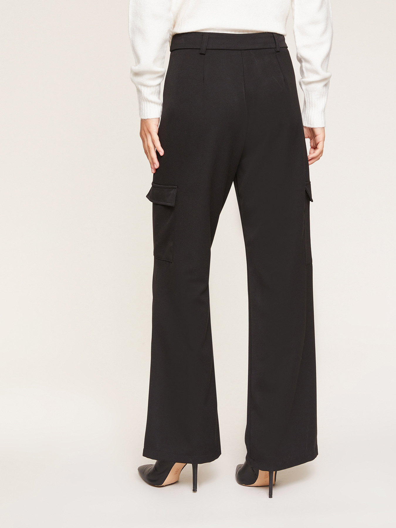 Cargo trousers with darts image number 1