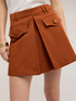 Short taille haute avec pli accord&eacute;on image number 0