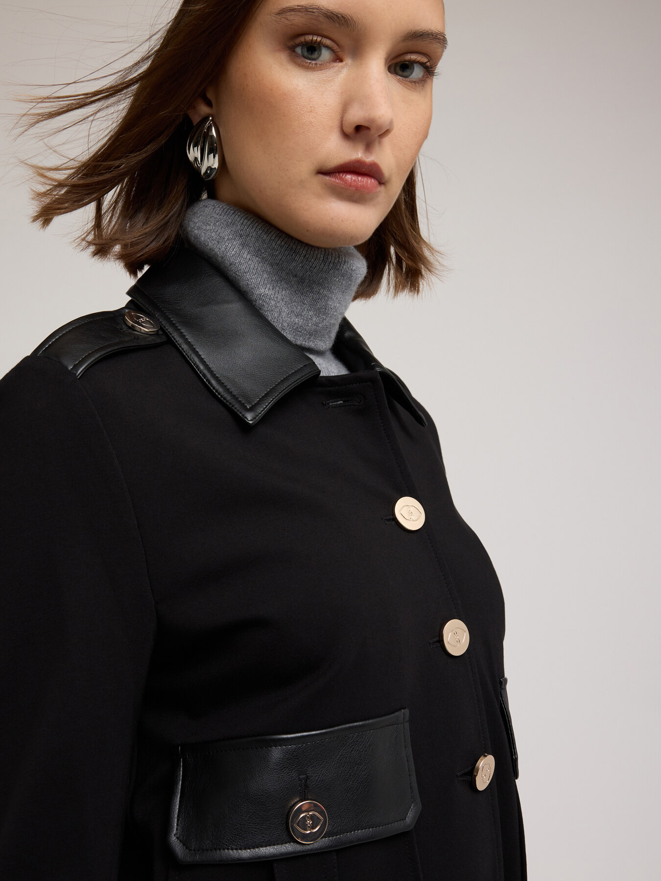 Veste militaire courte avec inserts image number 3