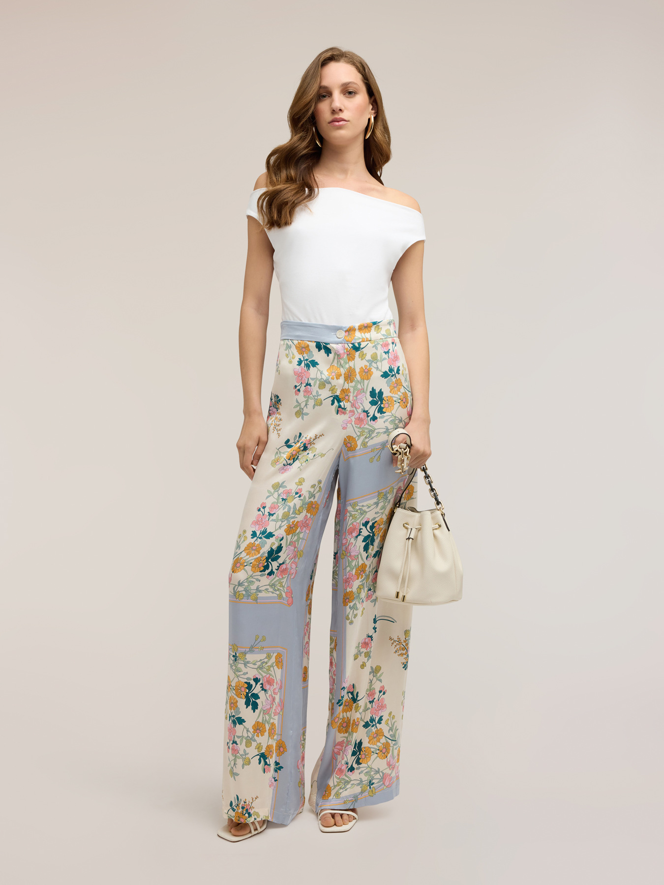 Top off-shoulders image number 2