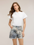 T-shirt with embroidered collar image number 0