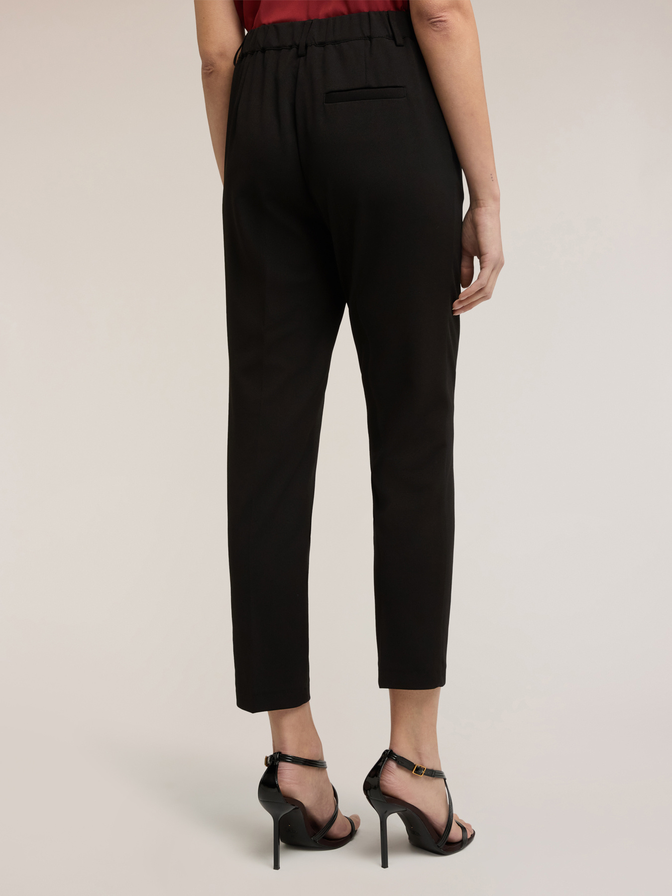 Pantalones chino en jersey cr&ecirc;pe image number 1