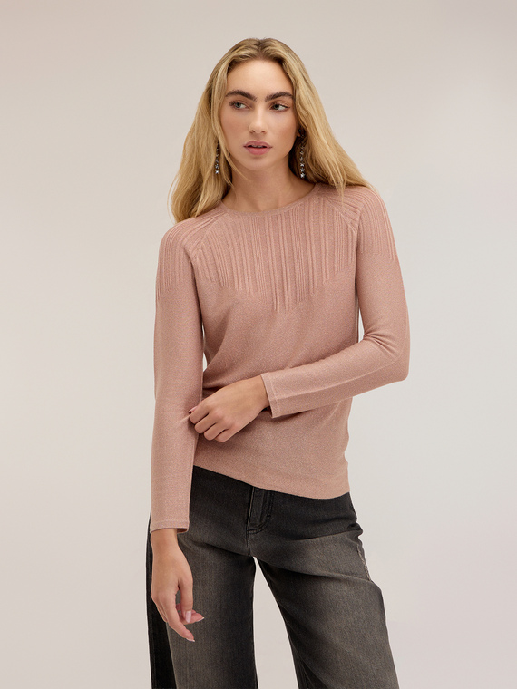 Pull col rond en fil lam&eacute;
