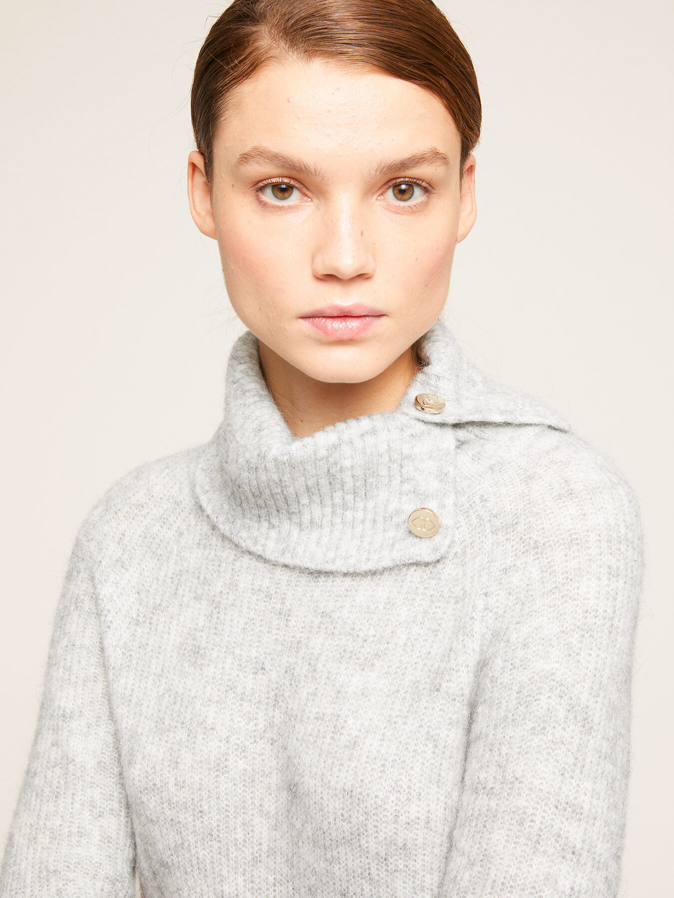 Alpaca blend knit dress image number 2