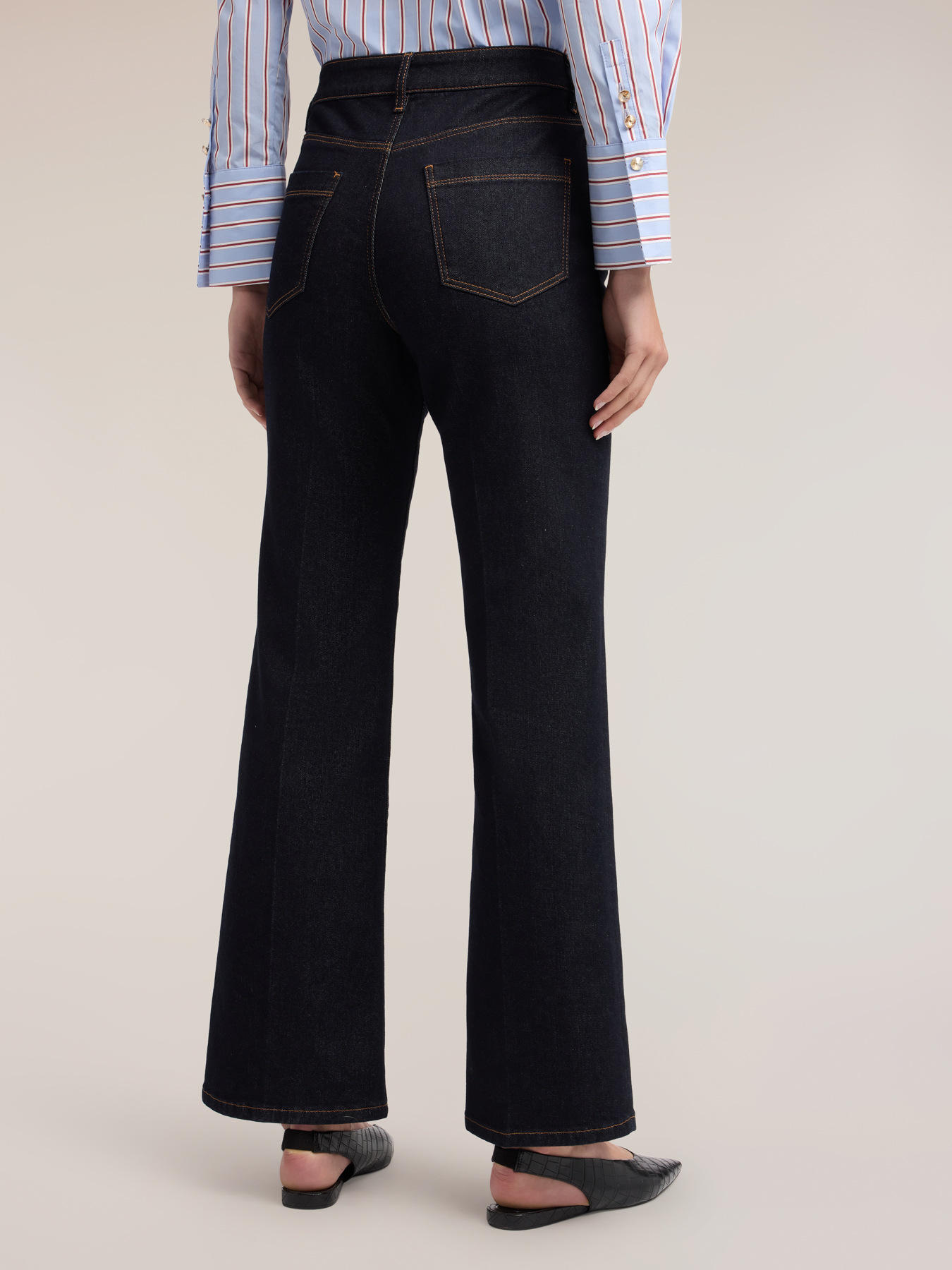 Regular straight fit jeans with tailored crease image number 1
