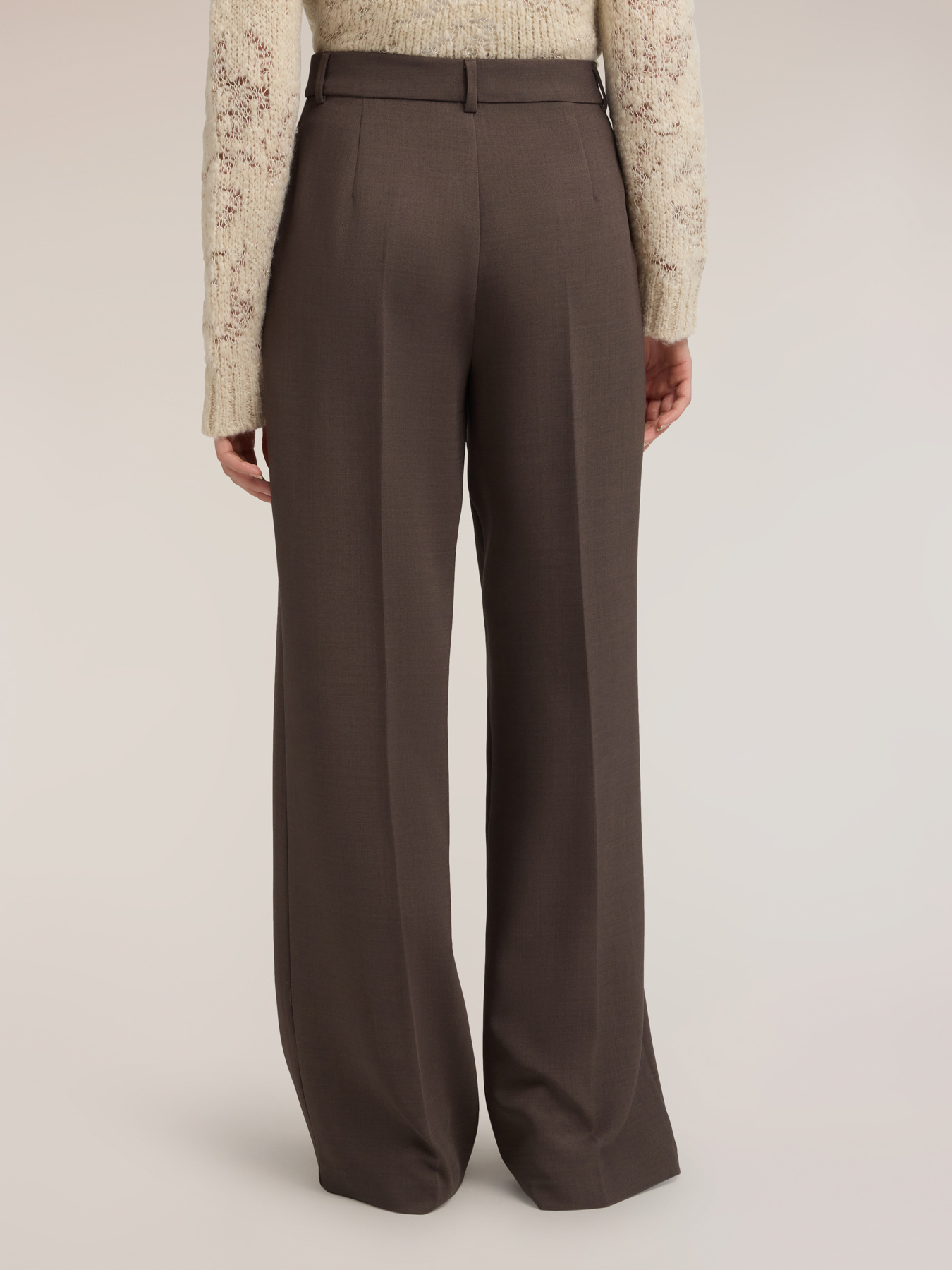 High-waisted palazzo pants with pleat image number 1