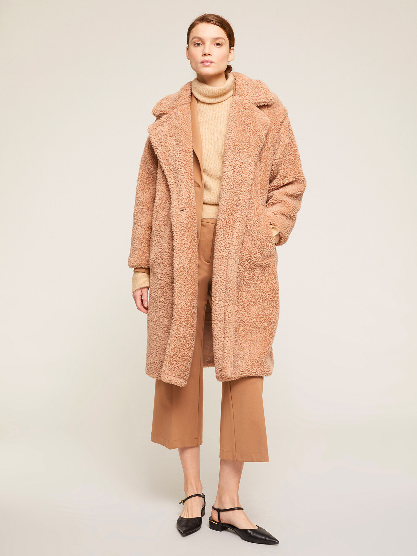 Cappotto doppiopetto in teddy image number 0