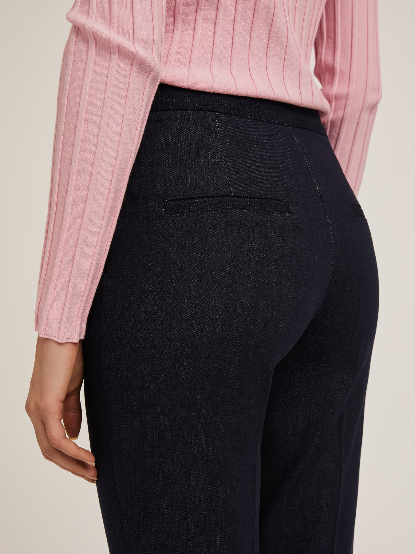 Tailored jeans with turn-up image number 2