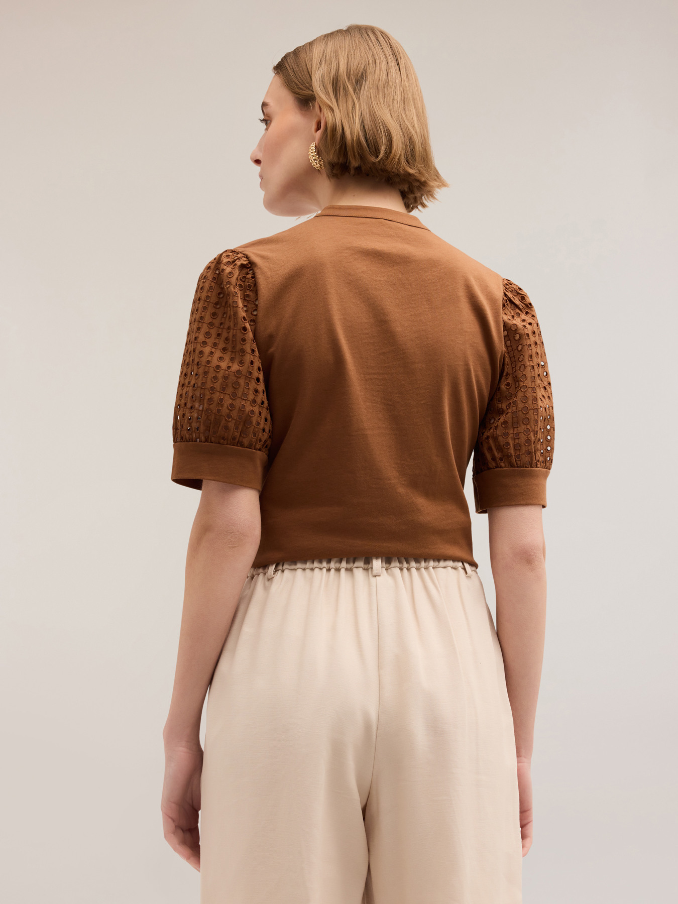 T-shirt with keyhole and broderie anglaise sleeves image number 1