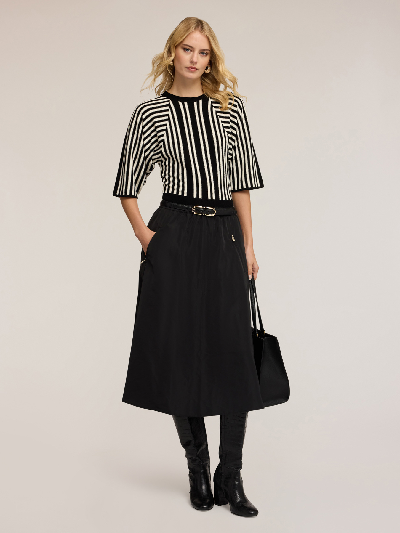 Striped short-sleeve shirt image number 3