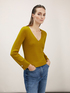 Pull avec bouton bijou sur les poignets image number 0
