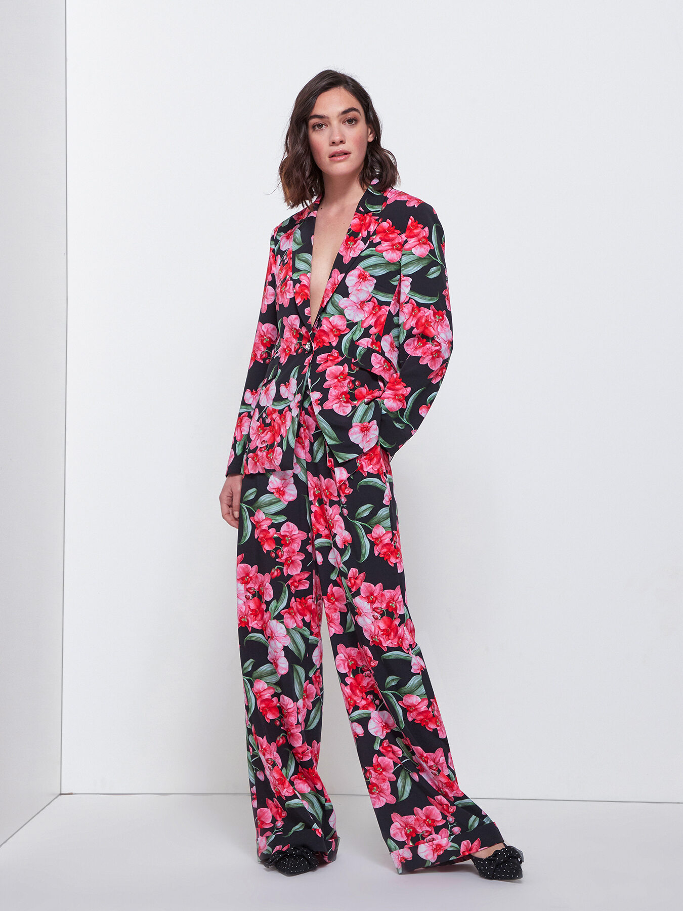 Floral patterned blazer image number 2