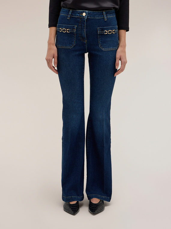 High-Waist-Flare-Jeans mit Schmuckapplikation